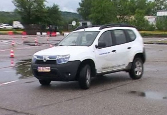 Primul Duster hibrid, creat la Piteşti: 50 KM pe curent, mai departe cu motorină